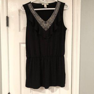 White House Black Market Women's top. Size Medium